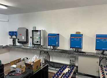 Off grid sustav 30 kw otok Levrnaka